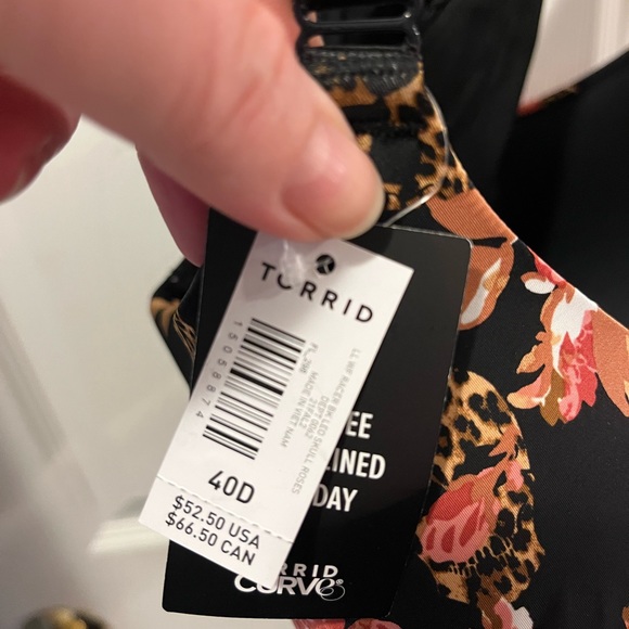 Wire-Free Lightly Lined Print Racerback Bra - Picture 4 of 5